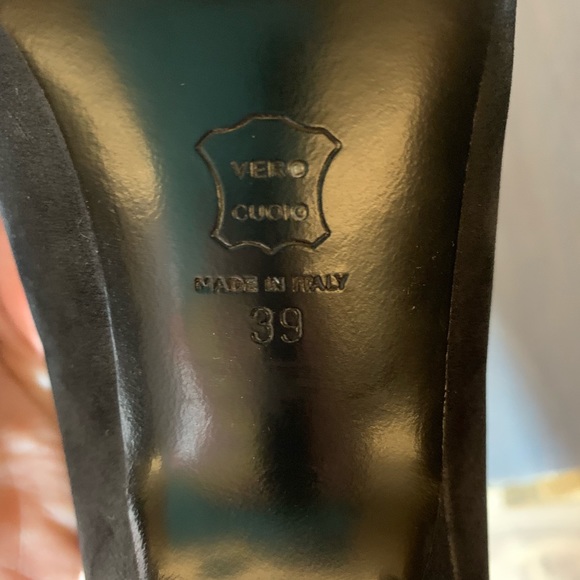 Lanvin Ankle Strap Pumps EUC - Picture 8 of 8